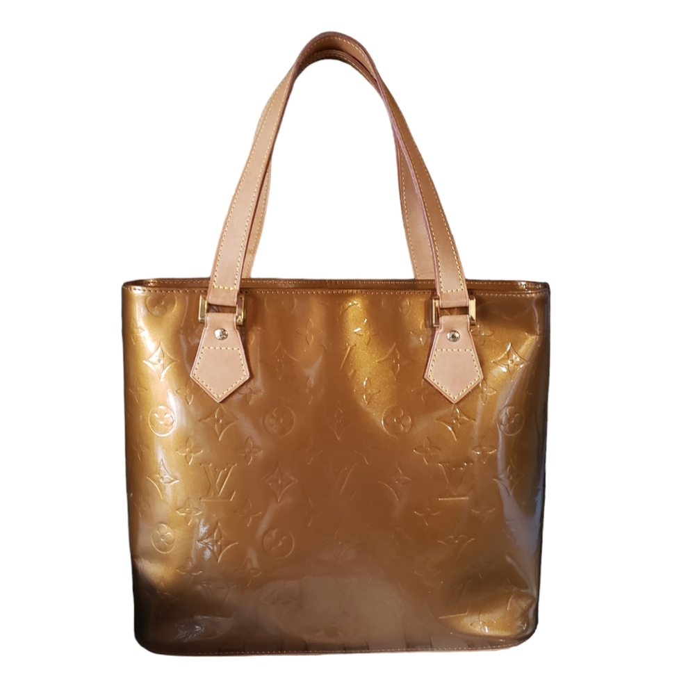 Louis Vuitton Houston Monogram Vernis Shoulder Bag